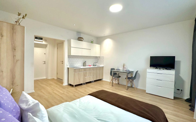 Istoman dlya Dvoikh Apartments