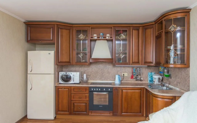 Na Ulitse Tolstogo 43A Flat