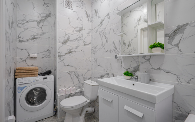 V tsentre Yekaterinburga Flat