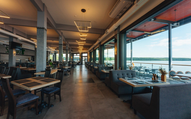 Kurortny complex Chyornye Kamni - Hotel