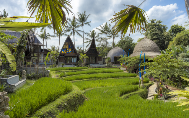 Отель Menzel Ubud