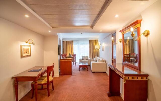 Azal Pyramids Hotel