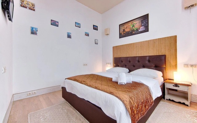 Апартаменты БонАпарт 2-ком на Кутузовском пр-те д.30