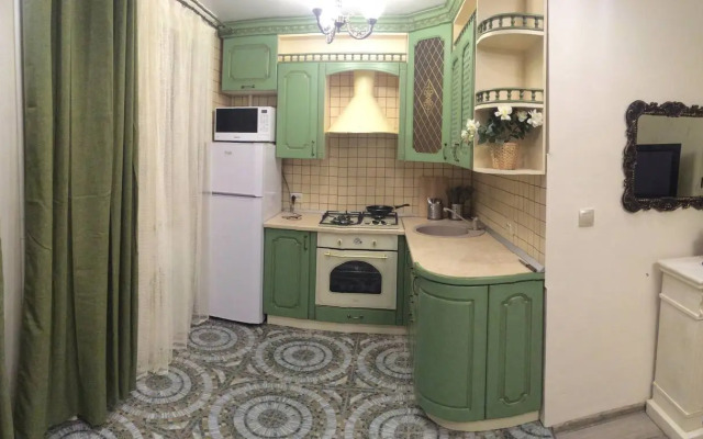 Na Pervomayskoy 98 Flat