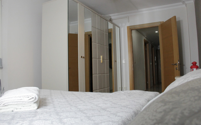 Отель Solo Suites