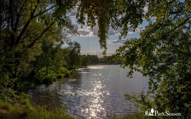 Apartamenty ryadom Krokus-Ekspo Otkrytiye-arena Moskva-reka park vodnyy sport