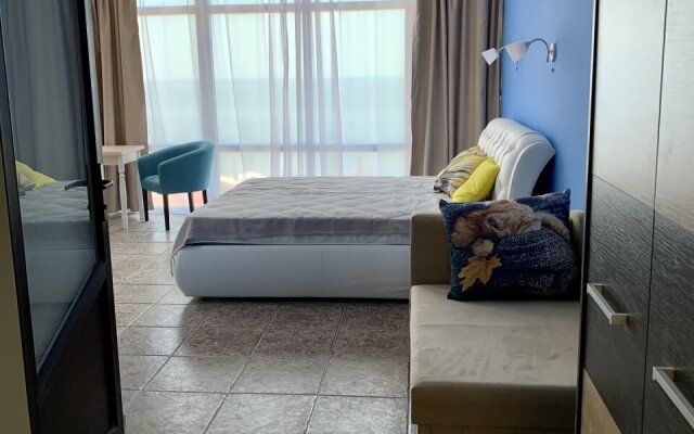 Апартаменты Лаванда студия с балконом и видом на море