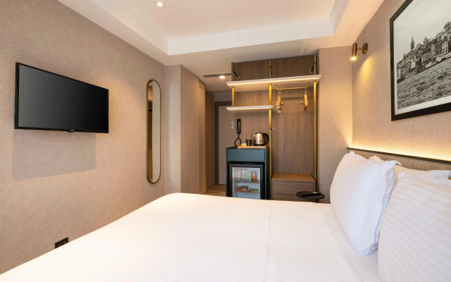 Emilion Hotel