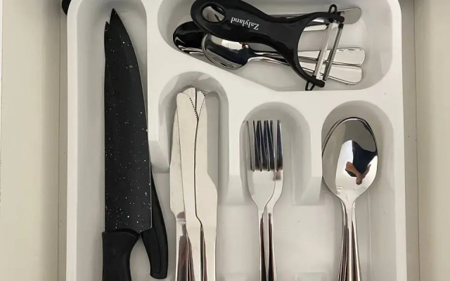 Uyutnaya Studiya U Metro Filatov Lug Flat