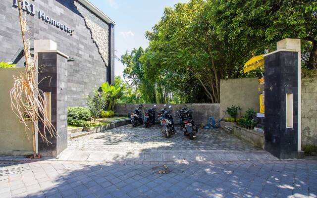 Tri Homestay Hotel