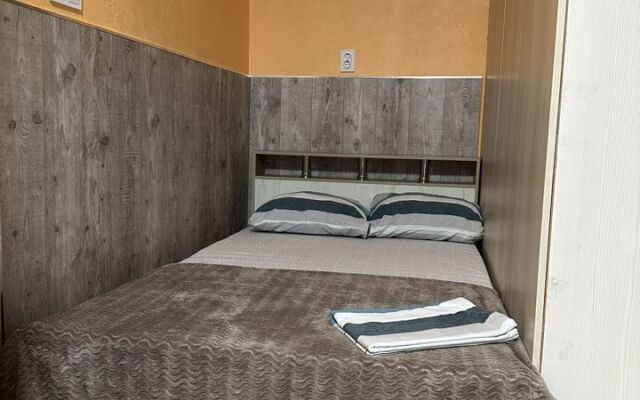 Na Samovarnoy 9 Flat