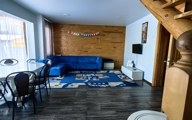 Semeyny Guest House