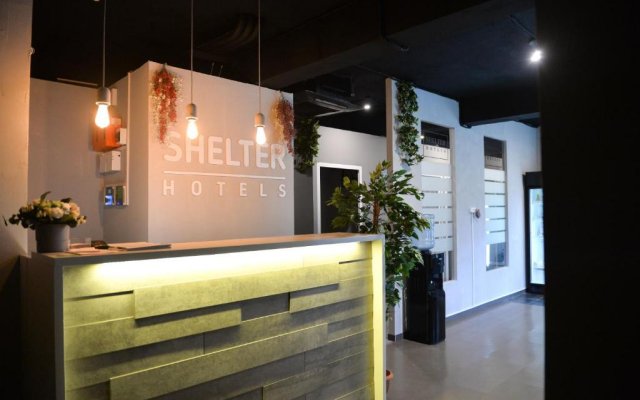 Shelterz Hotel
