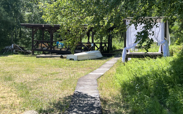 Pchely U Ozera PrivateHouse