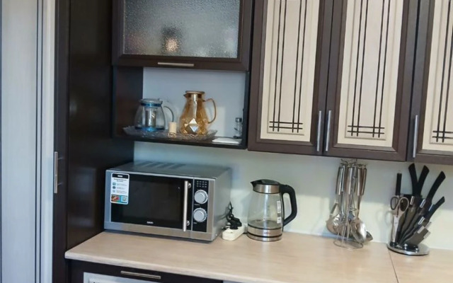 Частный Дом в Центpе Дeревни Взвад