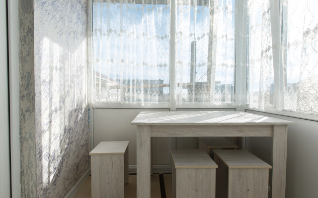 S Kukhney Apartments