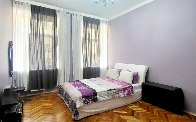 Квартира Просторная трешка на Рубинштейна 30