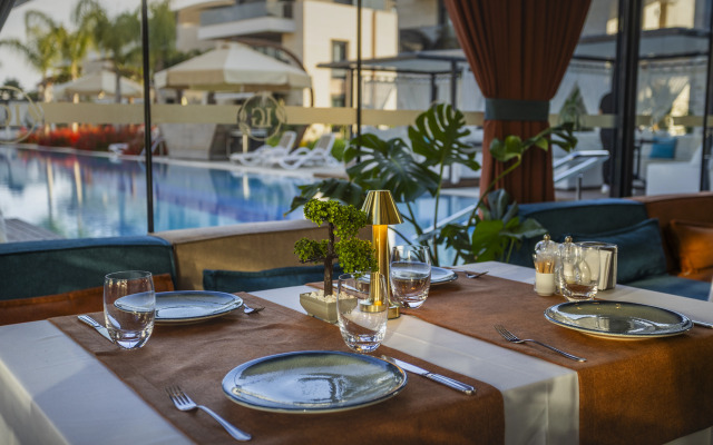 Luxury Garden Suites