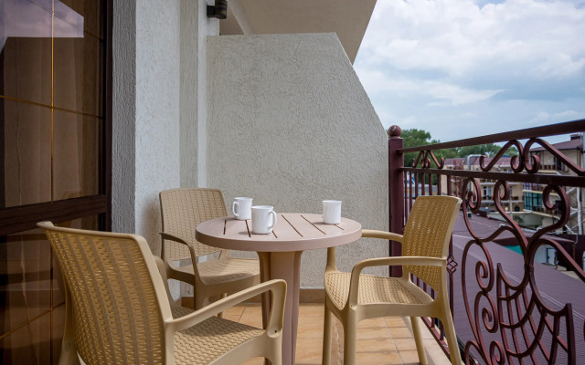 Laura Sochi Guest House