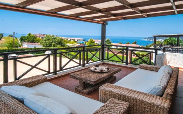 Luez Private Pool Elani Villa