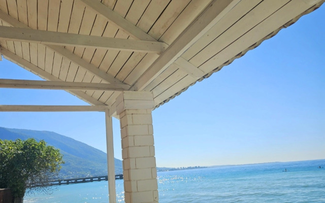 Skazka U Morya Private House