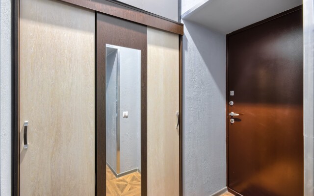 MyhomeYourhome Na Bolshom Kazachyem Pereulke Apartments