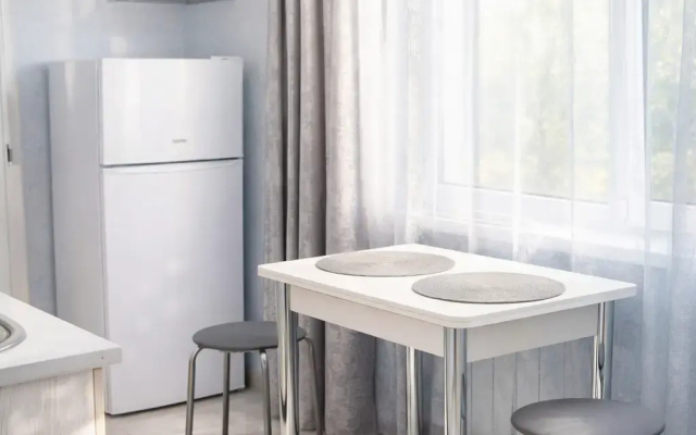 Однокомнатная квартира около администрации ШикаЛад КМВ