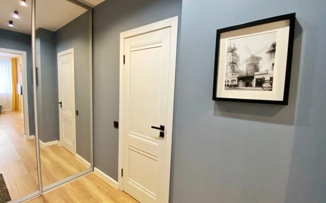 Konstantinov Apartment Bolshevistskaya Flat
