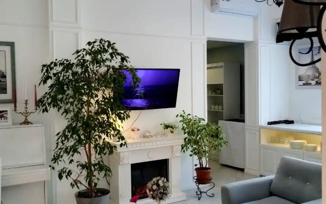 Akvamarin Plyazh Hotel