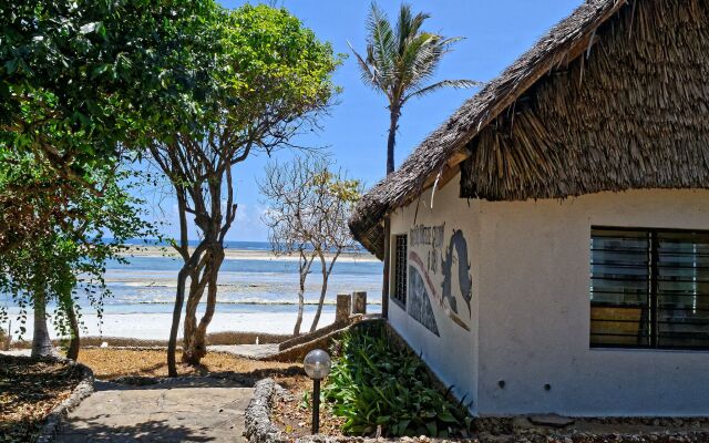 Отель Kaskazi Beach