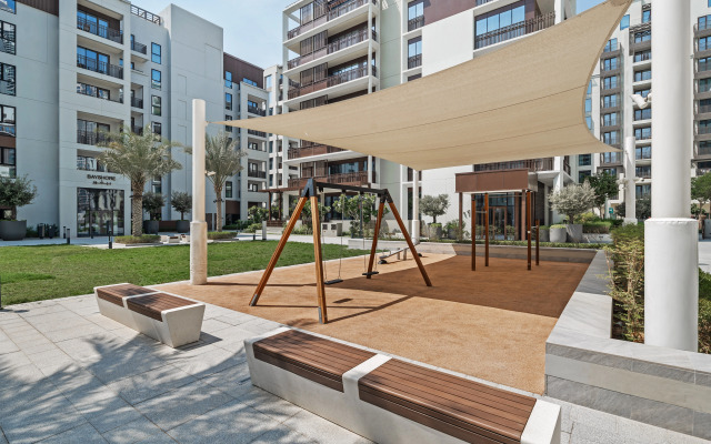 Skyline Retreat Community Views Apartments