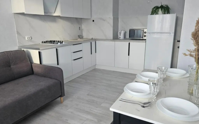 BrilliantHome Flat