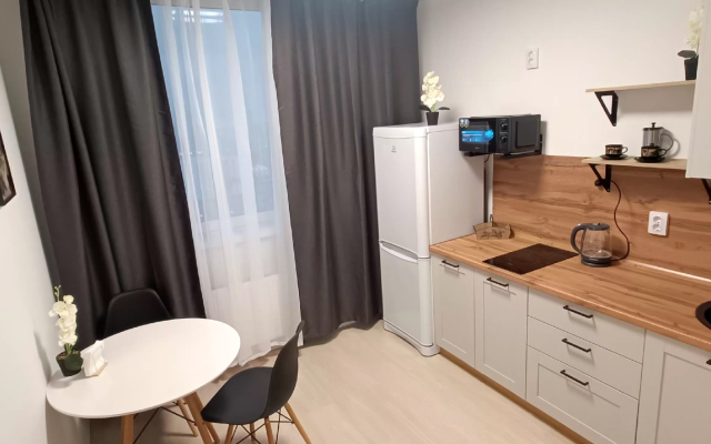 Квартира Просторная Двухкомнатная в Современном Районе Екатеринбурга