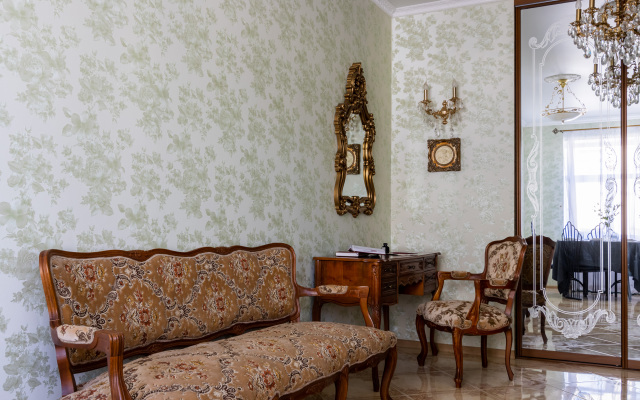 Апартаменты Aristocrat Flat