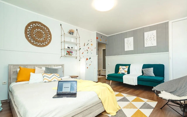 Na Chaykovskogo 6 Flat