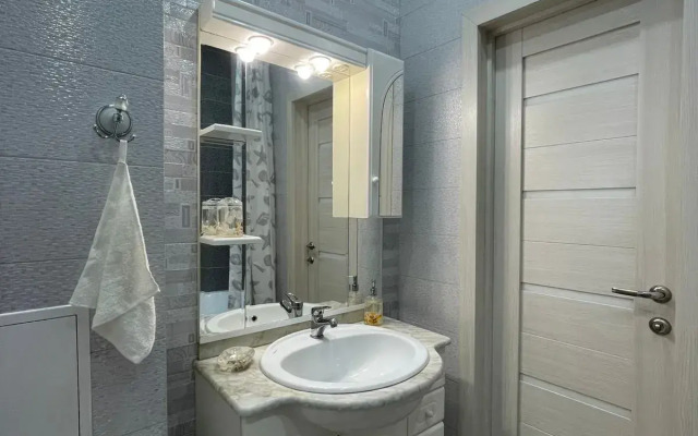 V tsentre goroda vozle metro Flat
