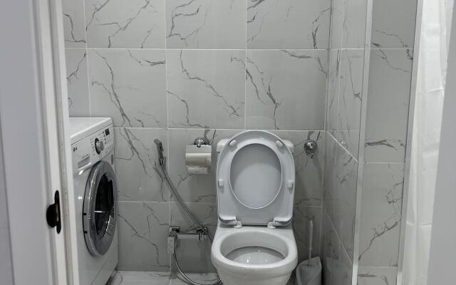 Vozle Naberezhnoy Apartments