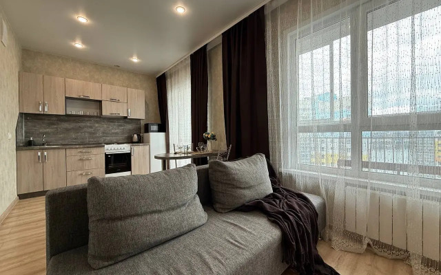 Novaya Studiya Ryadom S Akvaparkom Flat