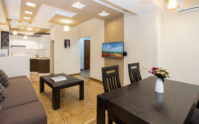 Апартаменты Stay Inn on Mashtots Str. 40a-7