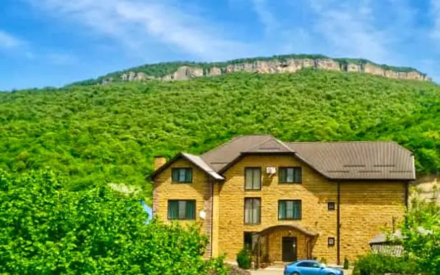 Dva Brata Guest House