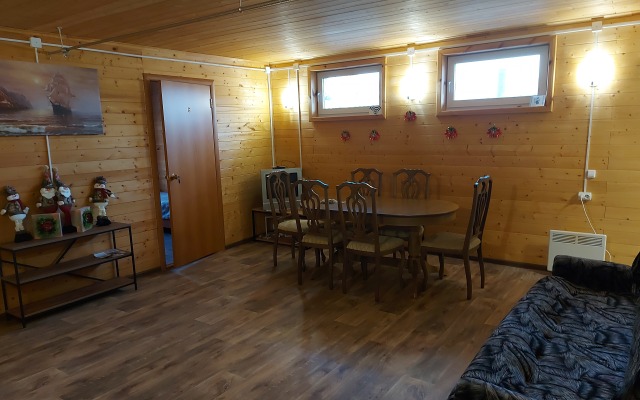 Zhemchuzhina Olhona Guest House