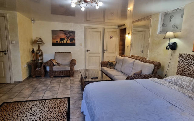 Sauna and Jacuzzi Apartments