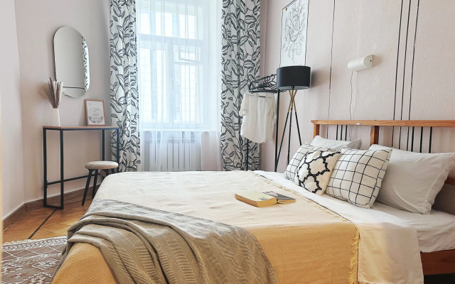 Chetyrekhkomnatnaya Natali Apart V Tsentre Moskvy Flat
