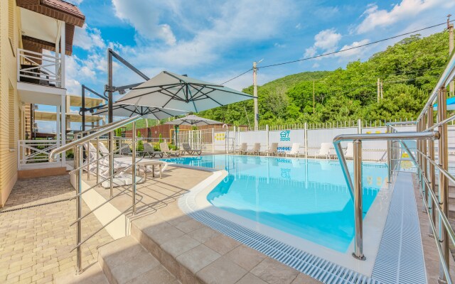 Krinitsa Apart Hotel