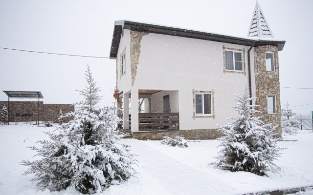 Gornaya Sloboda Hotel
