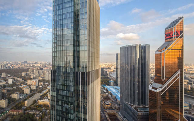 Vidovye na 51 etazhe v Moskva-City Apartments