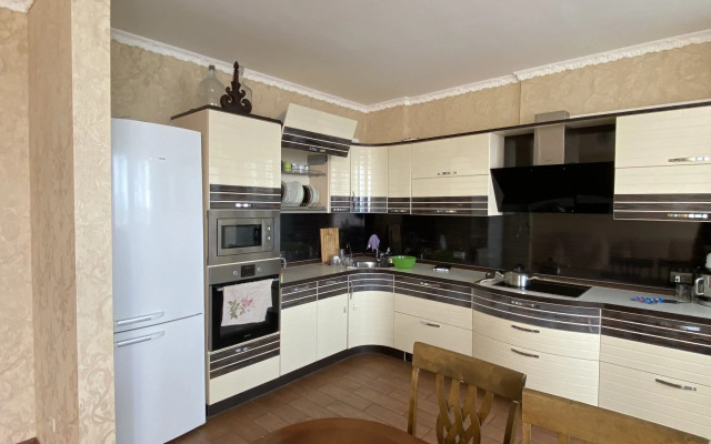 Квартира Просторная трешка с видом на лес