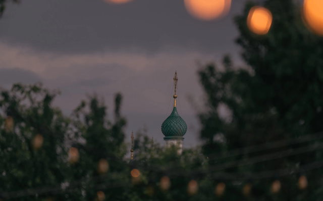Castnyj dom Usad'ba Krasnaa na beregu reki