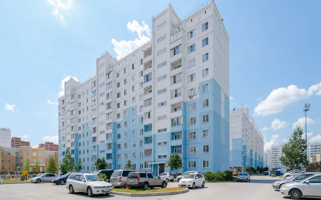 ryadom s Mntk im. Fedorova i Sk Zarya Flat
