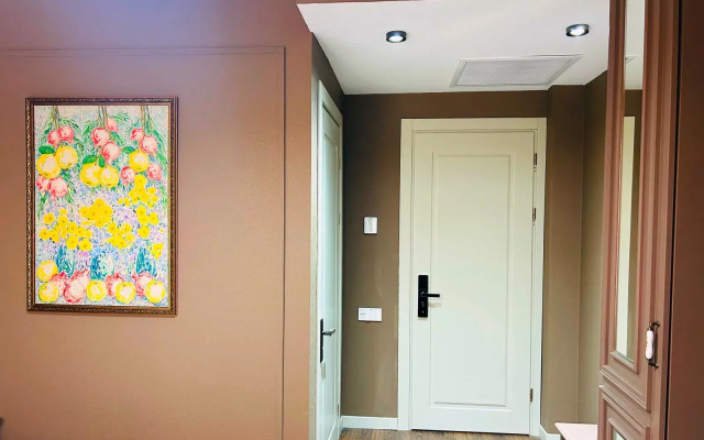 Parliament Hotel & Restaurant